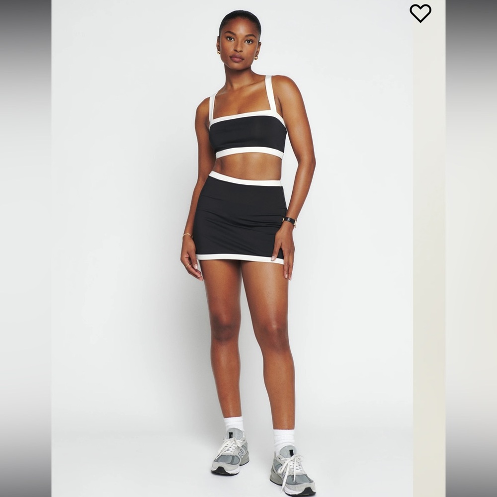 Reformation Adelina ecomoves set medium